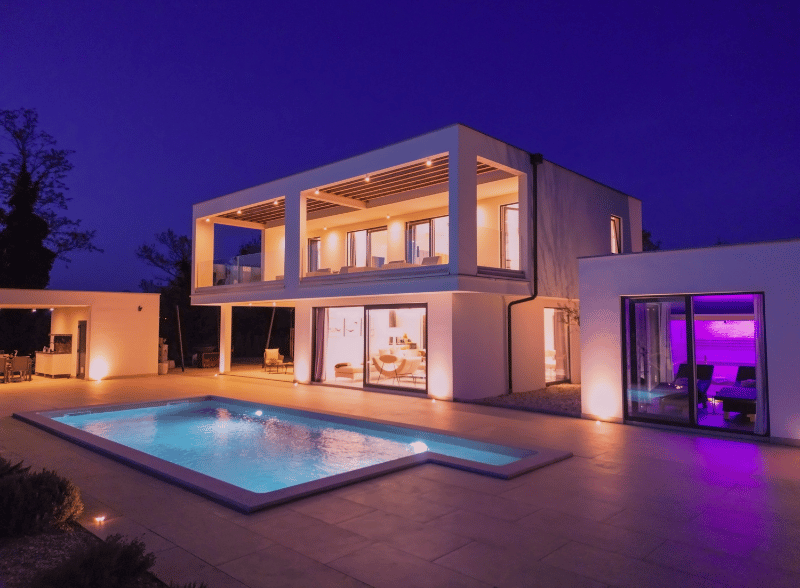 Idea #3 Terrace & Outdoor Mood Lighting — Extending the Sellable Day Idea #3 Terrace & Outdoor Mood Lighting — Extending the Sellable Day